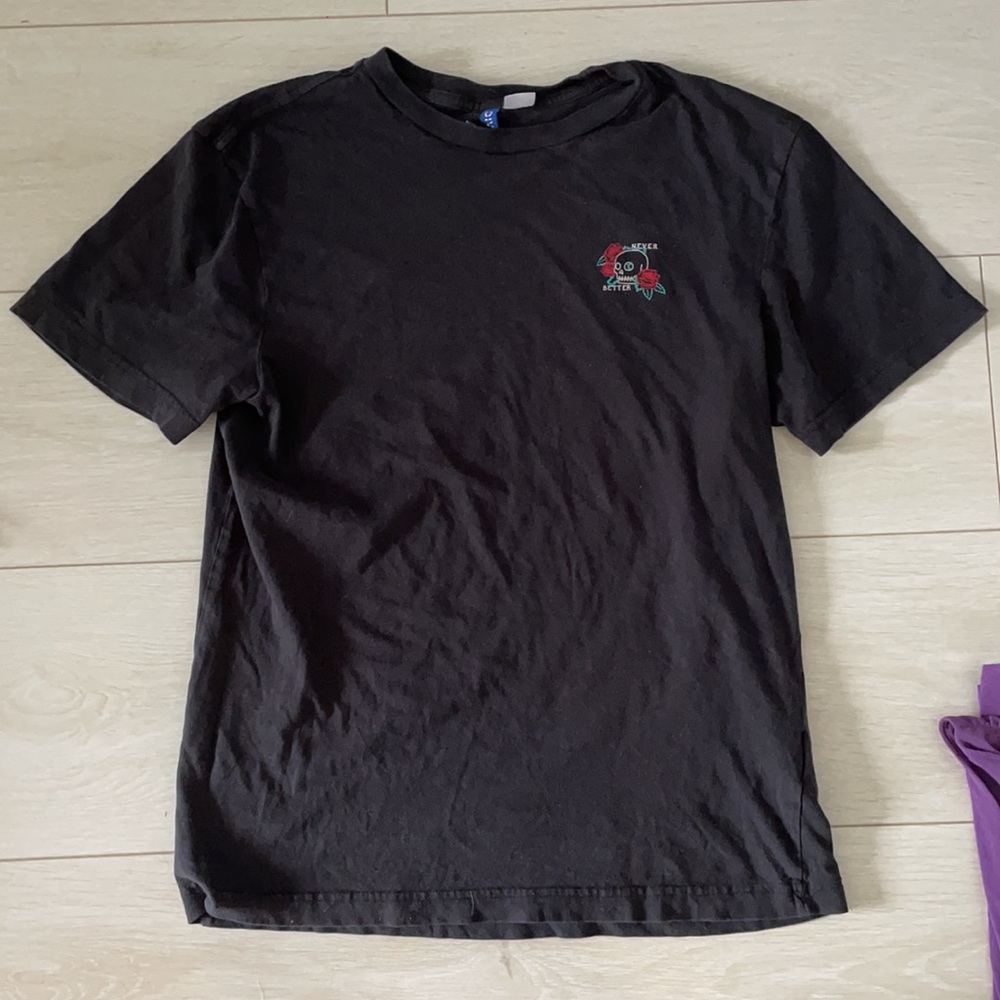 Black graphic tee - Picture 3 of 5
